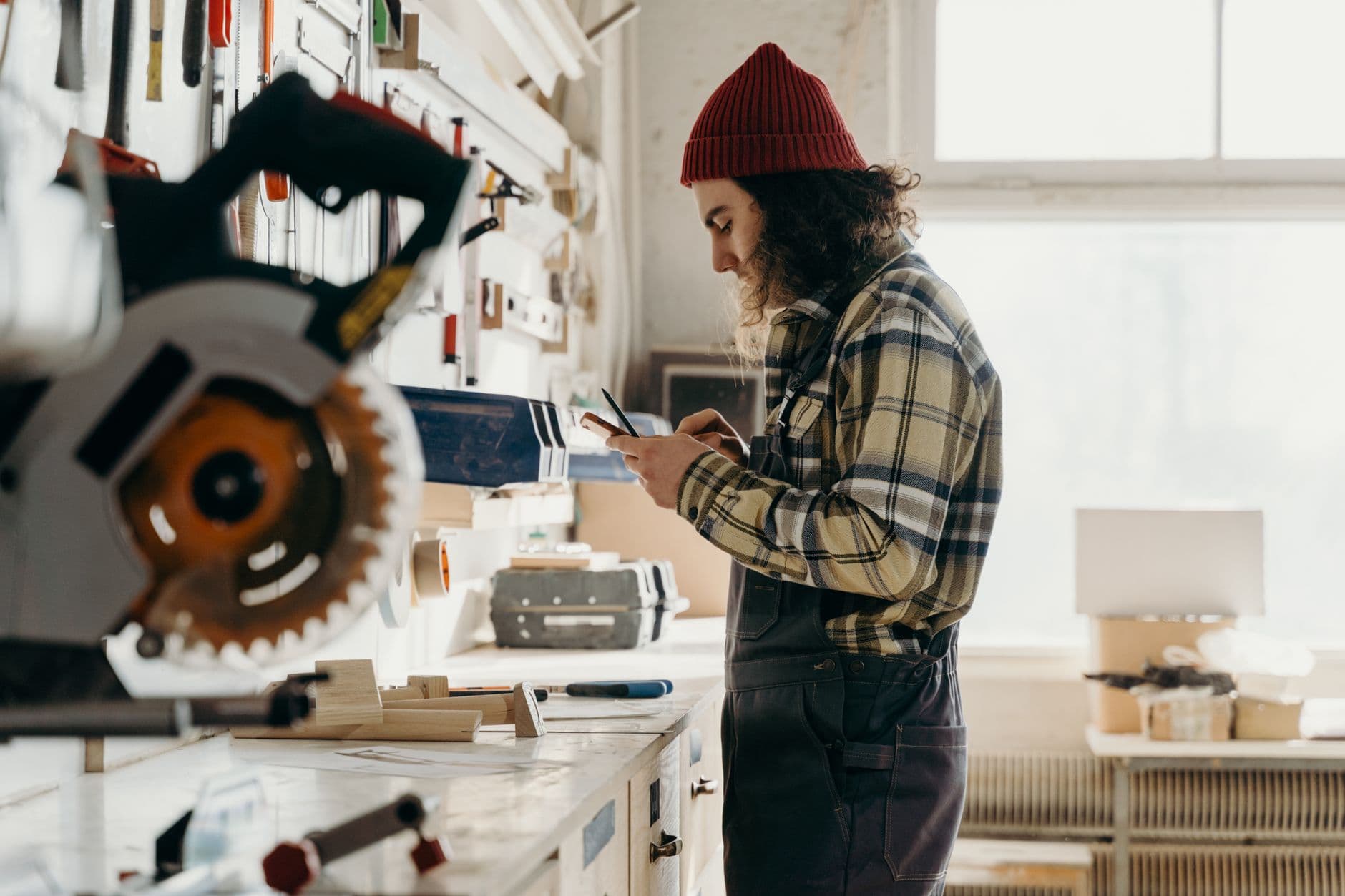 Digitale Kundengewinnung für Handwerk & Gewerbe: Planbar neue Anfragen gewinnen